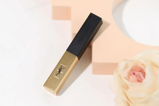 ysl蜜桃色6696_雅诗兰黛569号口红显白测评_YSL1966吸烟装口红色号试色